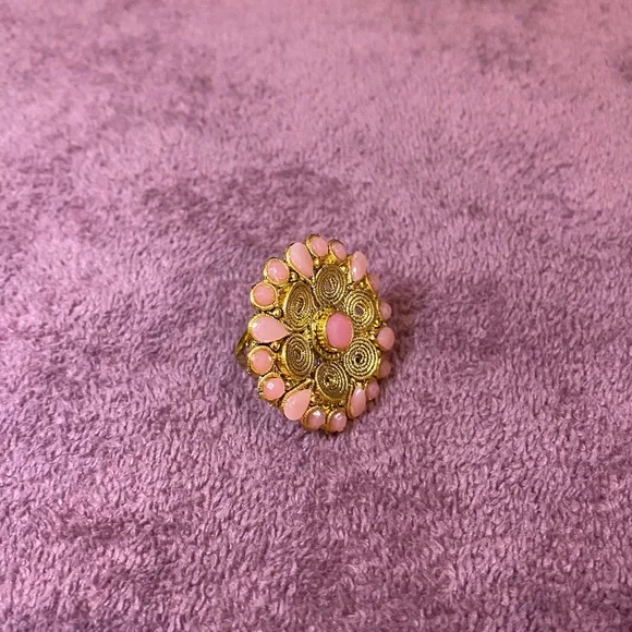 Ring - Picture 3 of 3